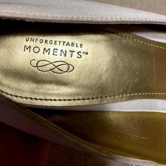 Stilletos - Picture 5 of 5